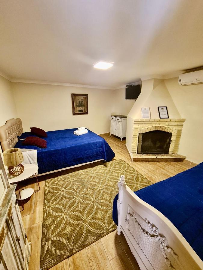Casa Mantiqueira - Proxima Ao Capivari E Opcoes De Hidromassagem Hotel 4*